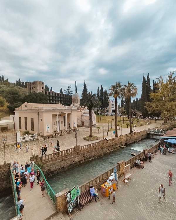 Водопад в новом Афоне Водопад в новом Афоне